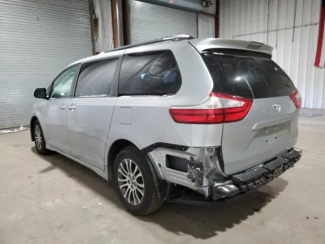 5TDYZ3DC9KS008905 2019 2019 Toyota Sienna- Xle 2