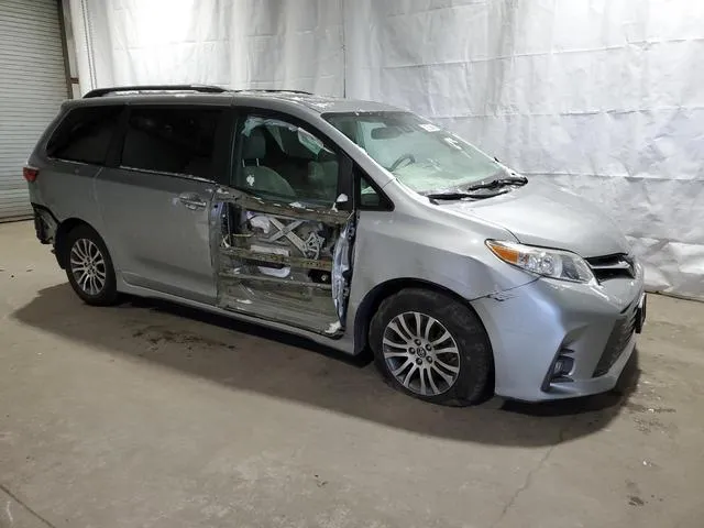 5TDYZ3DC9KS008905 2019 2019 Toyota Sienna- Xle 4