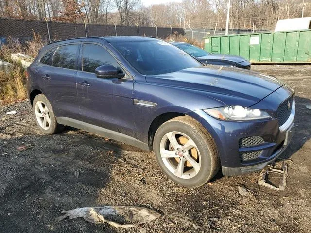 SADCJ2BN6HA096726 2017 2017 Jaguar F-Pace- Premium 4