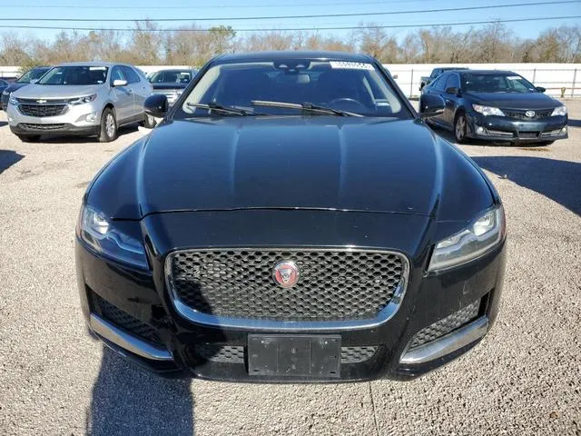 SAJBD4BV6GCY13916 2016 2016 Jaguar XF- Premium 5