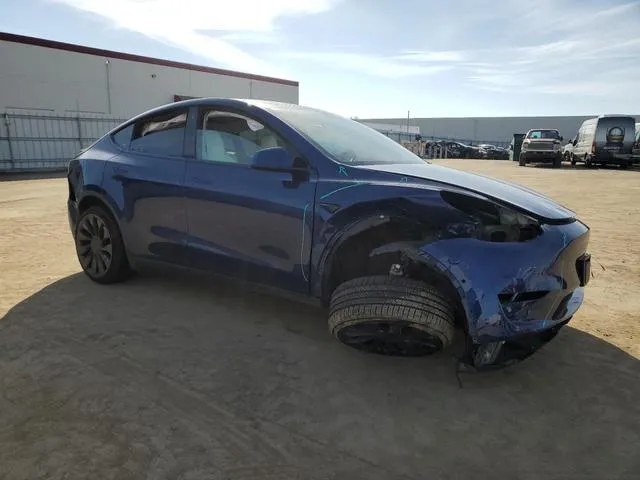 5YJYGDEF8MF215815 2021 2021 Tesla MODEL Y 4