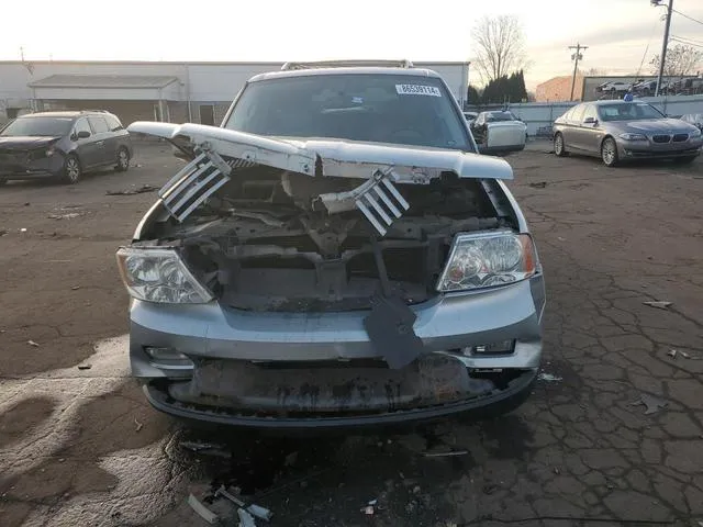 5LMFU28515LJ02397 2005 2005 Lincoln Navigator 5