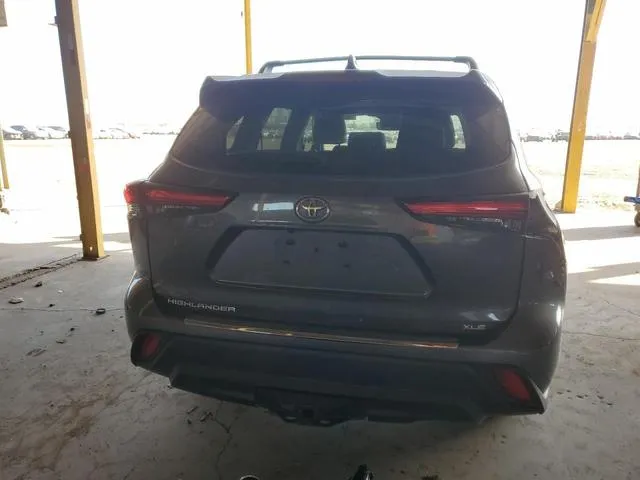 5TDHZRAH7MS077436 2021 2021 Toyota Highlander- Xle 6