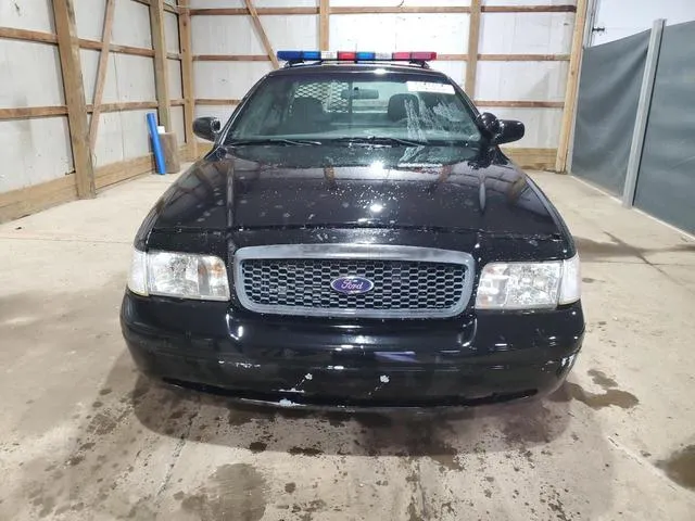 2FAFP71W65X112527 2005 2005 Ford Crown Victoria- Police Int 5