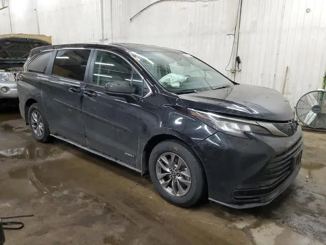 5TDKRKECXMS010468 2021 2021 Toyota Sienna- LE 4