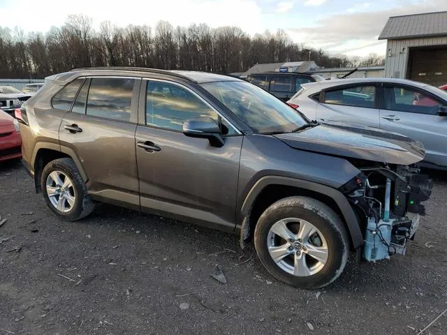 2T3P1RFV8LC120374 2020 2020 Toyota RAV4- Xle 4