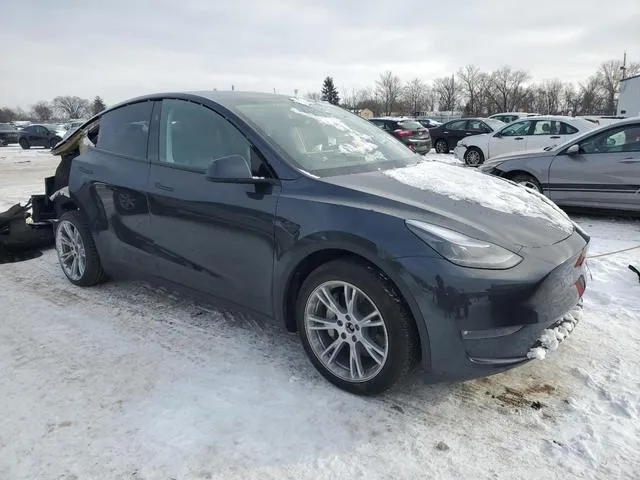 7SAYGDEE3RF031240 2024 2024 Tesla MODEL Y 4