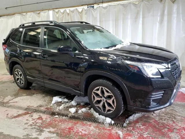 JF2SKADC4NH464464 2022 2022 Subaru Forester- Premium 4