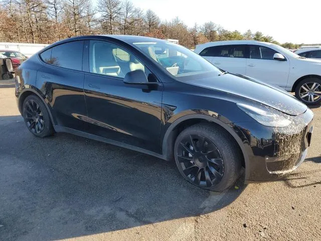 5YJYGAEE8MF265846 2021 2021 Tesla MODEL Y 4