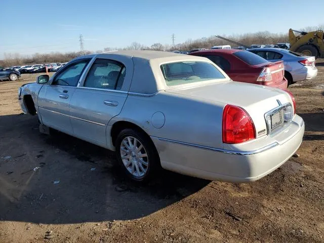 1LNHM81V37Y605007 2007 2007 Lincoln Town Car- Signature 2