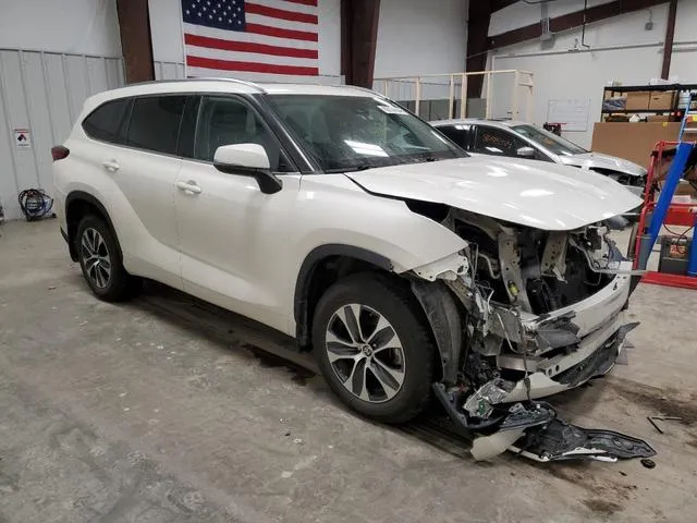 5TDGZRBH0LS520129 2020 2020 Toyota Highlander- Xle 4