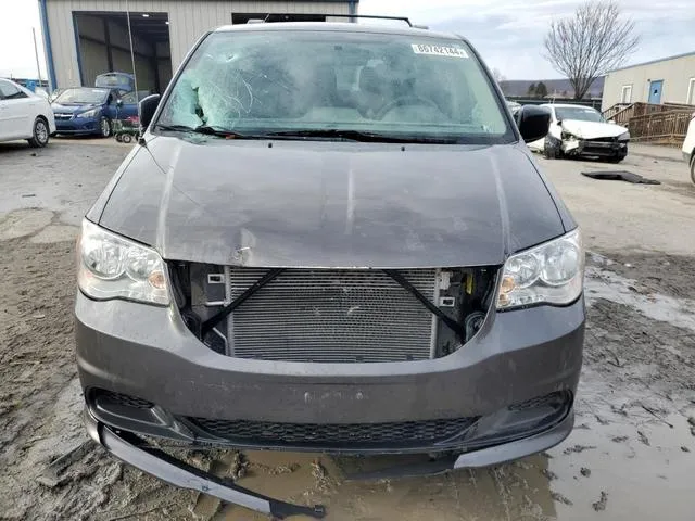 2C4RDGBG3JR180645 2018 2018 Dodge Grand Caravan- SE 5