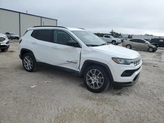 3C4NJDFB3NT212047 2022 2022 Jeep Compass- Latitude Lux 4