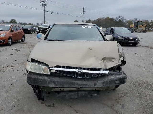 1N4DL01D71C162384 2001 2001 Nissan Altima- XE 5