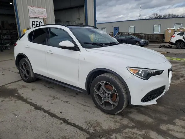 ZASPAKBN5N7D46664 2022 2022 Alfa Romeo Stelvio- TI 4