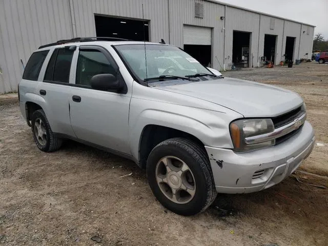 1GNDS13S572160203 2007 2007 Chevrolet Trailblazer- LS 4