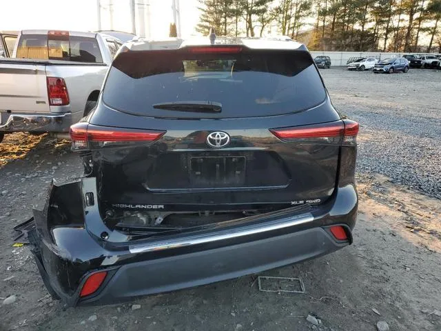 5TDGZRBH5NS176851 2022 2022 Toyota Highlander- Xle 6