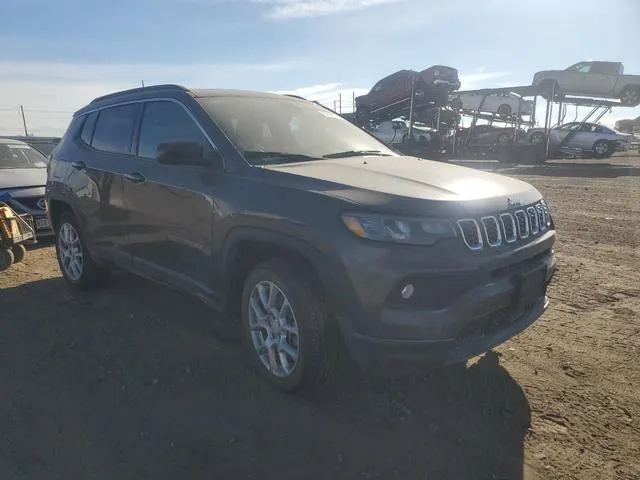 3C4NJDFNXRT131076 2024 2024 Jeep Compass- Latitude Lux 4