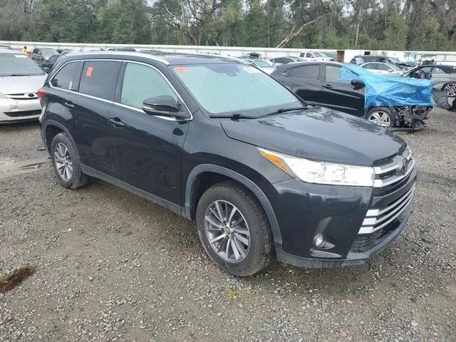 5TDKZRFH2KS554267 2019 2019 Toyota Highlander- SE 4