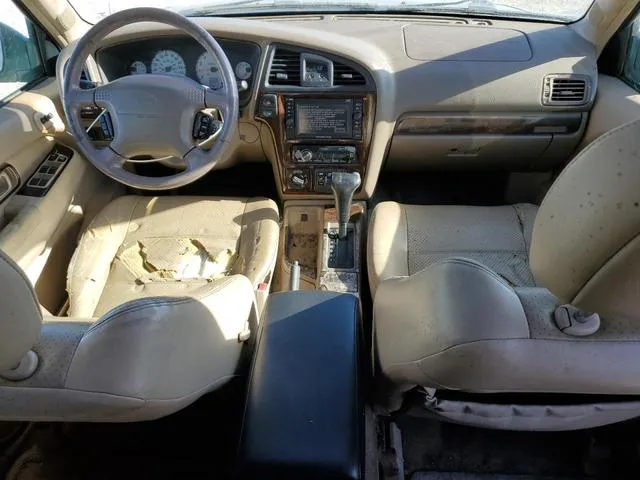 JN8DR09Y61W574329 2001 2001 Nissan Pathfinder- LE 8