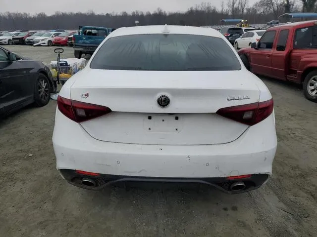 ZARFAEDN6H7540276 2017 2017 Alfa Romeo Giulia- Q4 6