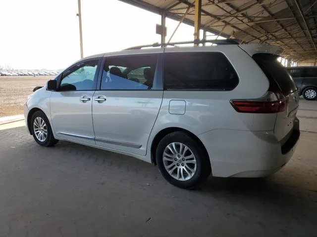 5TDYZ3DC8HS896605 2017 2017 Toyota Sienna- Xle 2