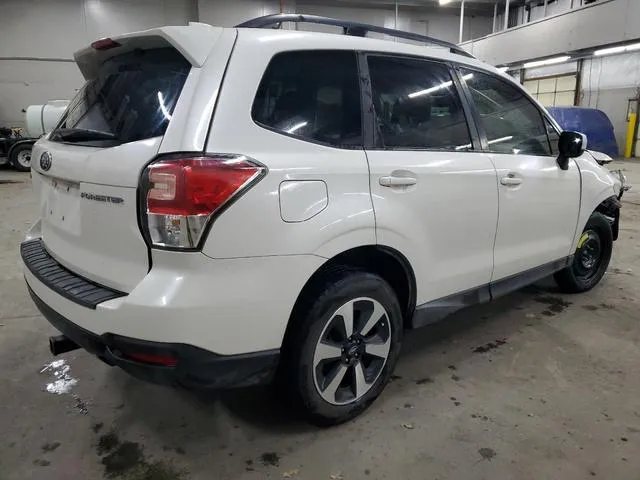 JF2SJAGC3JH552866 2018 2018 Subaru Forester- 2-5I Premium 3