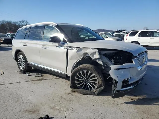 5LM5J7WC7PGL14770 2023 2023 Lincoln Aviator- Reserve 4