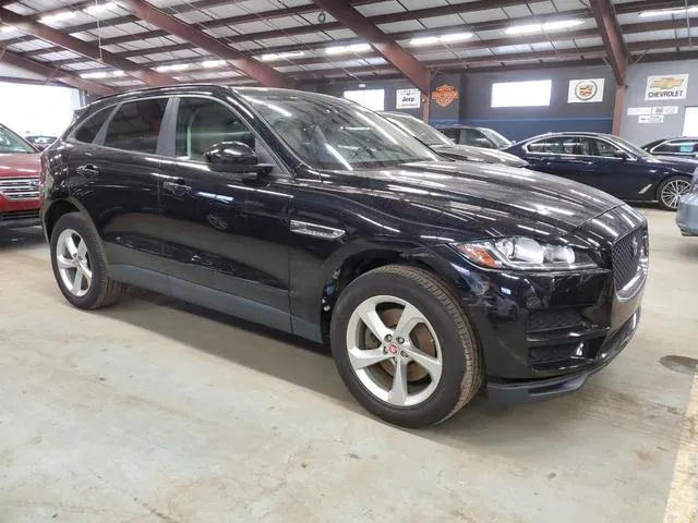 SADCJ2BV3HA884301 2017 2017 Jaguar F-Pace- Premium 4