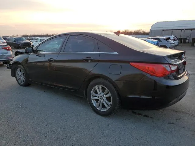 5NPEB4AC4CH337696 2012 2012 Hyundai Sonata- Gls 2