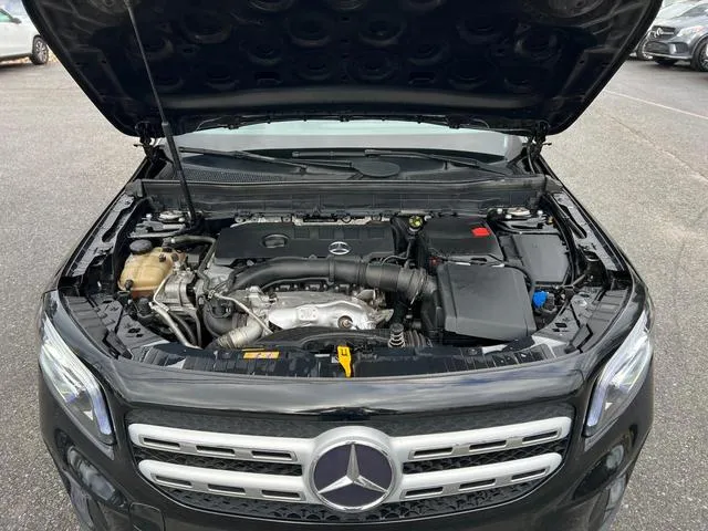 W1N4M4GB2MW117868 2021 2021 Mercedes-Benz GLB-Class- 250 8