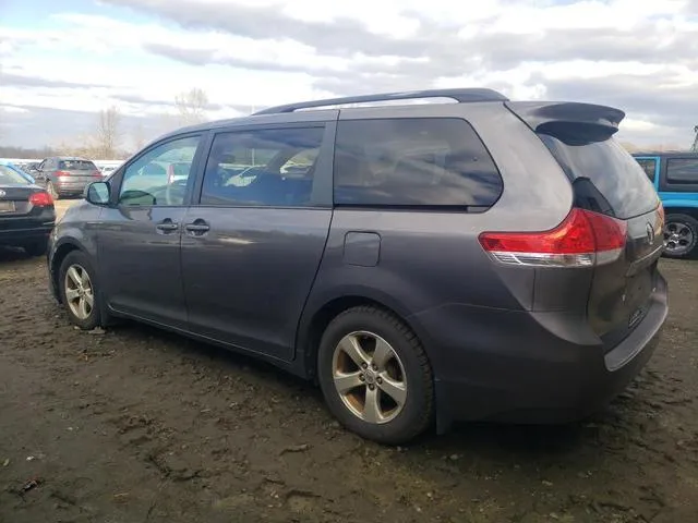 5TDKK3DC8DS328634 2013 2013 Toyota Sienna- LE 2