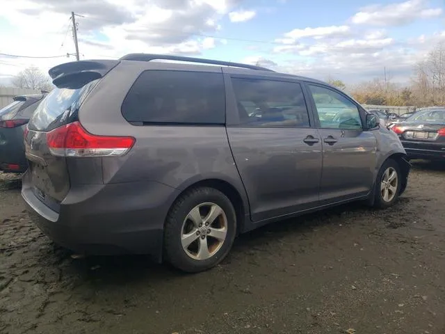 5TDKK3DC8DS328634 2013 2013 Toyota Sienna- LE 3