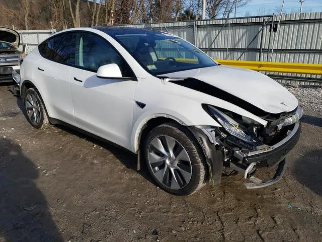 7SAYGDEE8NF435001 2022 2022 Tesla MODEL Y 4