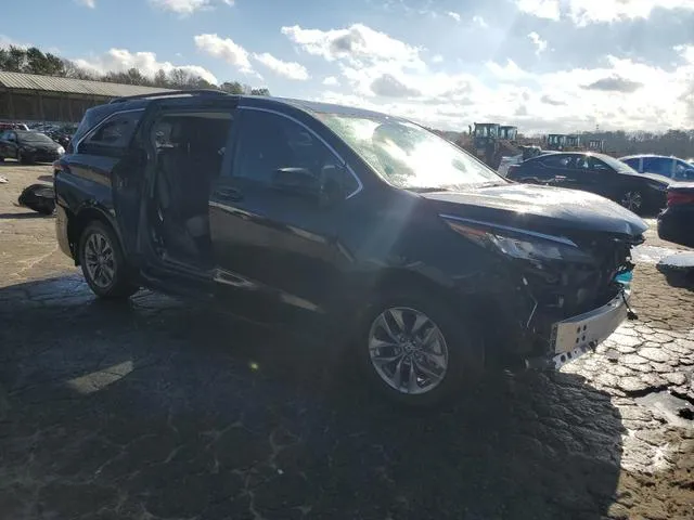 5TDBRKEC8PS147123 2023 2023 Toyota Sienna- LE 4