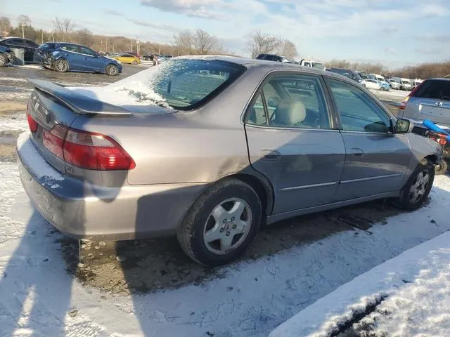 1HGCG1658YA065526 2000 2000 Honda Accord- EX 3