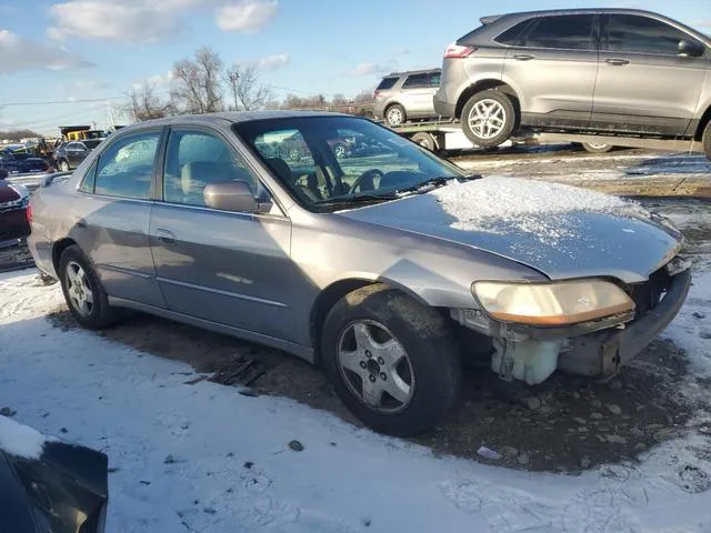 1HGCG1658YA065526 2000 2000 Honda Accord- EX 4