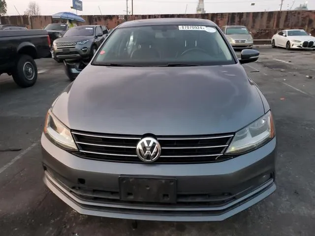 3VWL17AJ8HM399563 2017 2017 Volkswagen Jetta- Sel 5