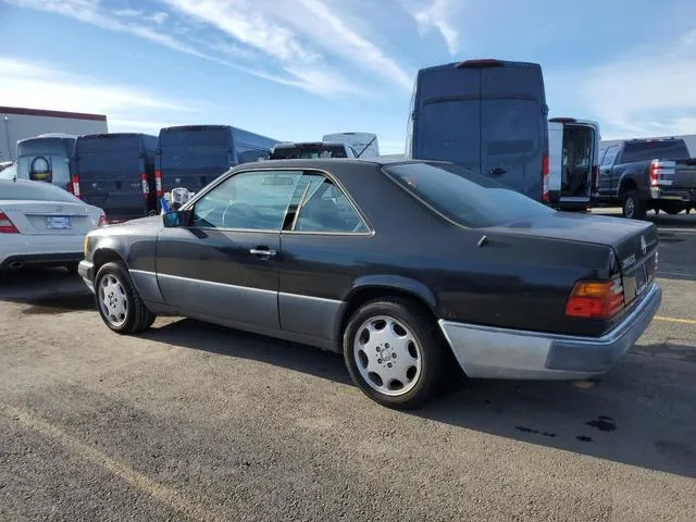 WDBEA51E2NB673330 1992 1992 Mercedes-Benz 300- CE 2