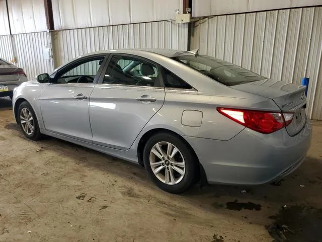 5NPEB4AC0CH399581 2012 2012 Hyundai Sonata- Gls 2