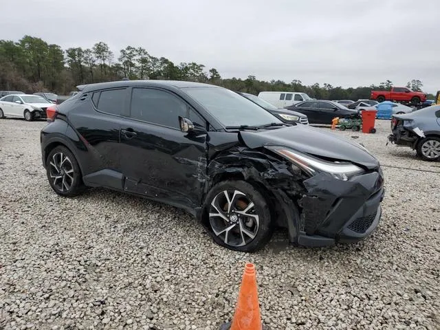 NMTKHMBX7LR114628 2020 2020 Toyota C-HR- Xle 4