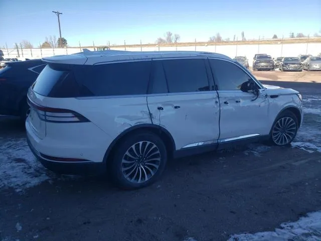 5LM5J7XC9LGL13077 2020 2020 Lincoln Aviator- Reserve 3