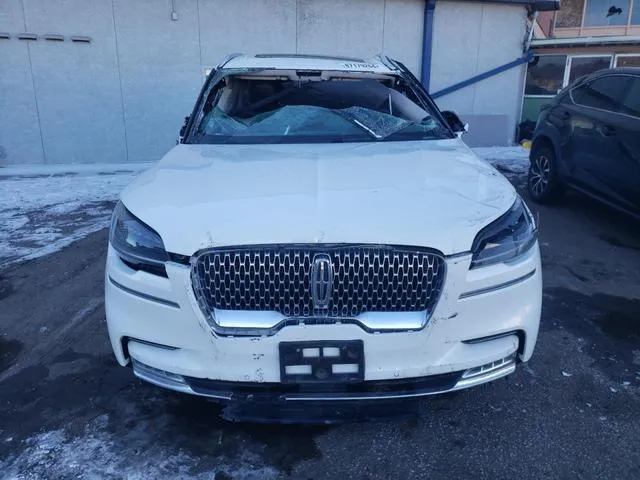 5LM5J7XC9LGL13077 2020 2020 Lincoln Aviator- Reserve 5