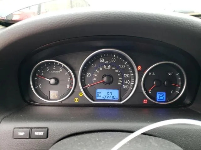 KM8NU13C47U007781 2007 2007 Hyundai Veracruz- Gls 9