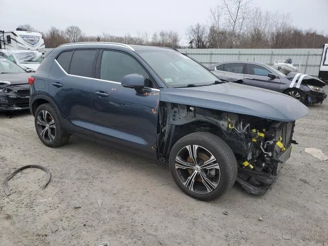 YV4162UL7M2543503 2021 2021 Volvo XC40- T5 Inscription 4