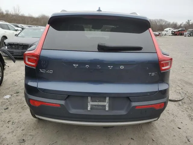 YV4162UL7M2543503 2021 2021 Volvo XC40- T5 Inscription 6