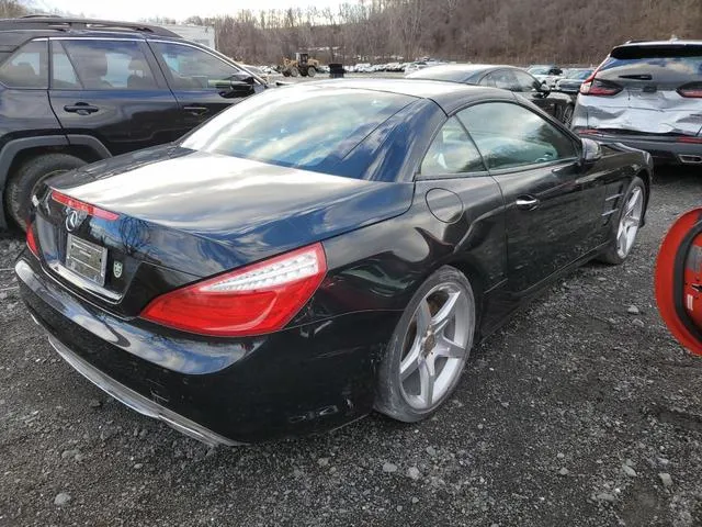 WDDJK7DA5DF013992 2013 2013 Mercedes-Benz SL-Class- 550 3