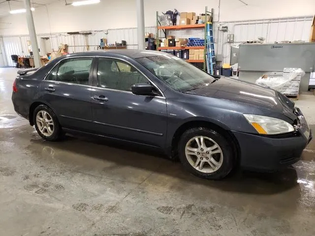 1HGCM563X7A123875 2007 2007 Honda Accord- SE 4