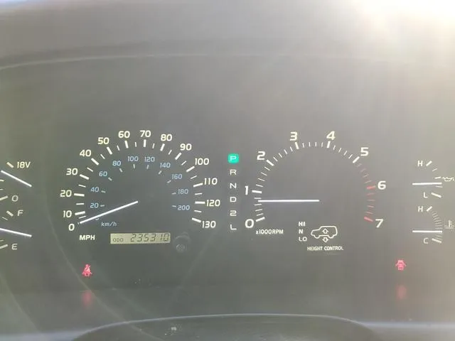 JTJHT00W913510861 2001 2001 Lexus LX- 470 9