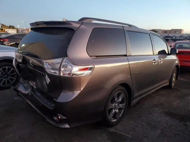 5TDXZ3DC0JS942543 2018 2018 Toyota Sienna- SE 3